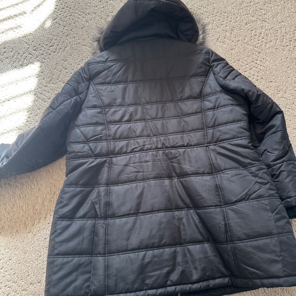Plus size puff jacket - Picture 2 of 5